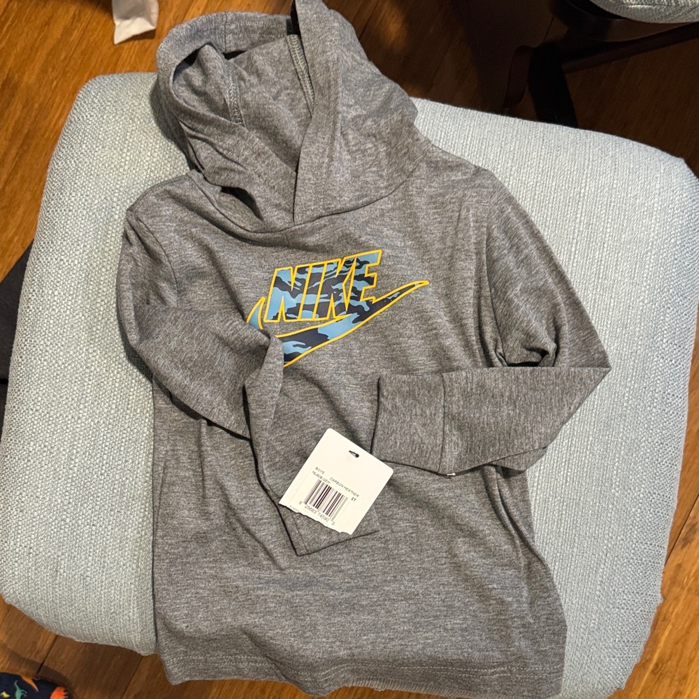 NIKE Heather Gray Hooded Tee NWT 2